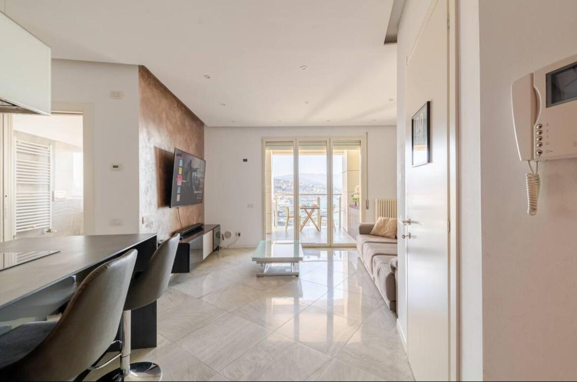 5 Stars Apart Sea View Genua Buitenkant foto